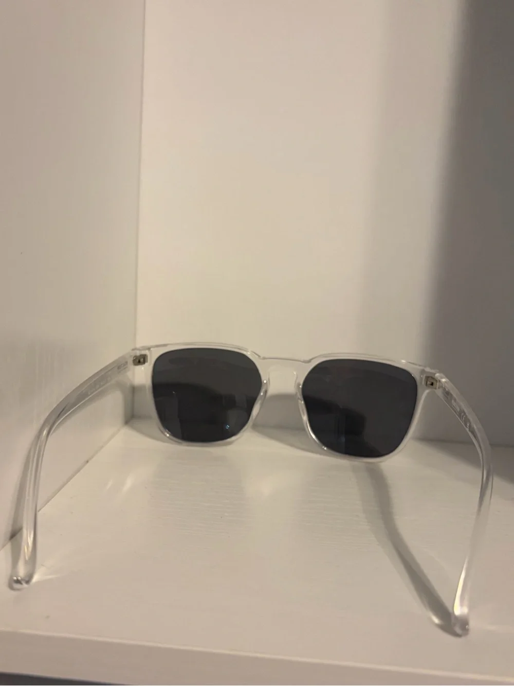 Kenneth Cole Reaction nwt transparent